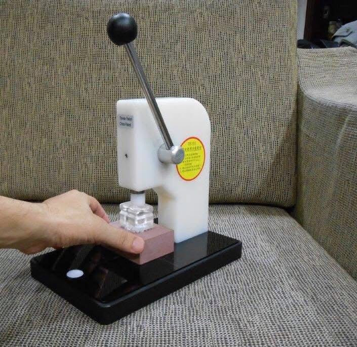 Taiwan Professional Press Machine 台灣專業壓台