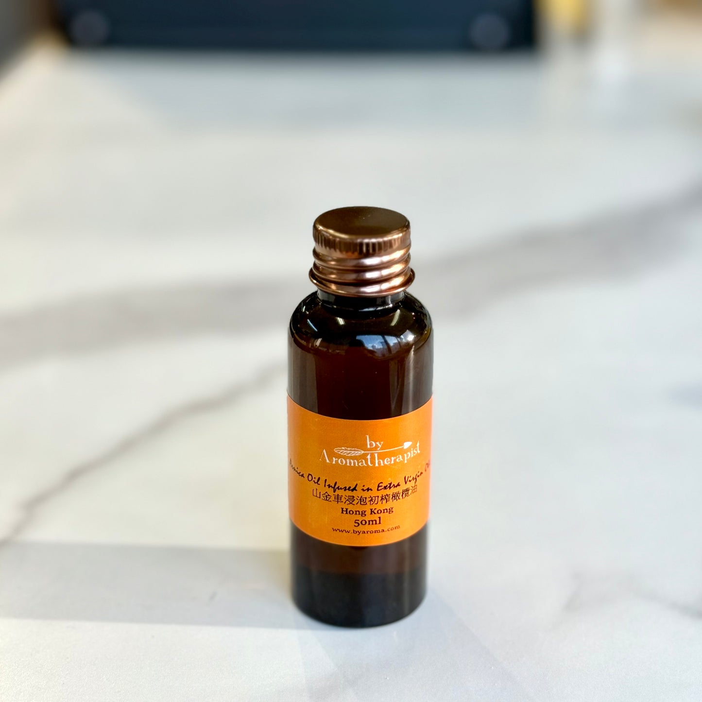 Arnica Oil Infused in Extra Virgin Olive Oil 山金車浸泡初榨橄欖油 (50ml/100ml) - Discover Health & Lifestyle Asia