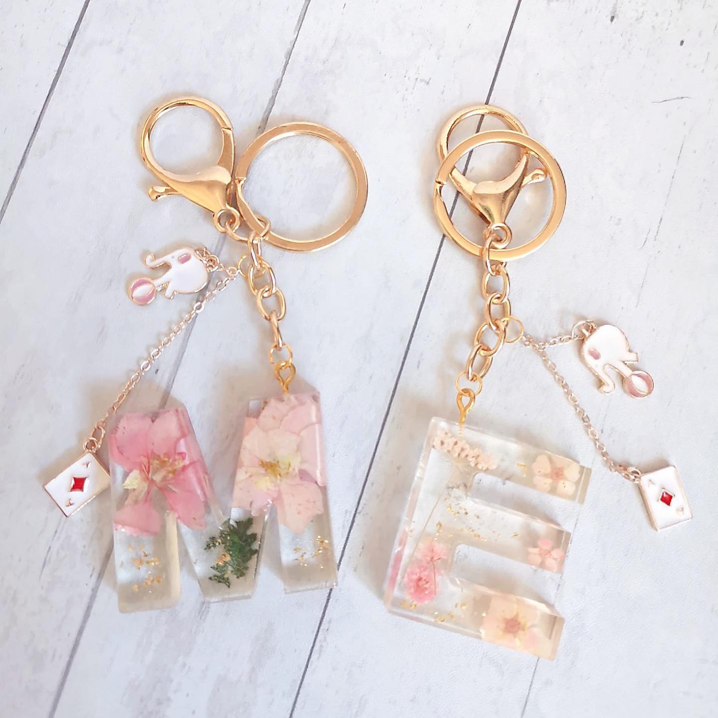 Epoxy Resin Alphabet Keychain 滴膠字母匙扣(歡迎訂製)