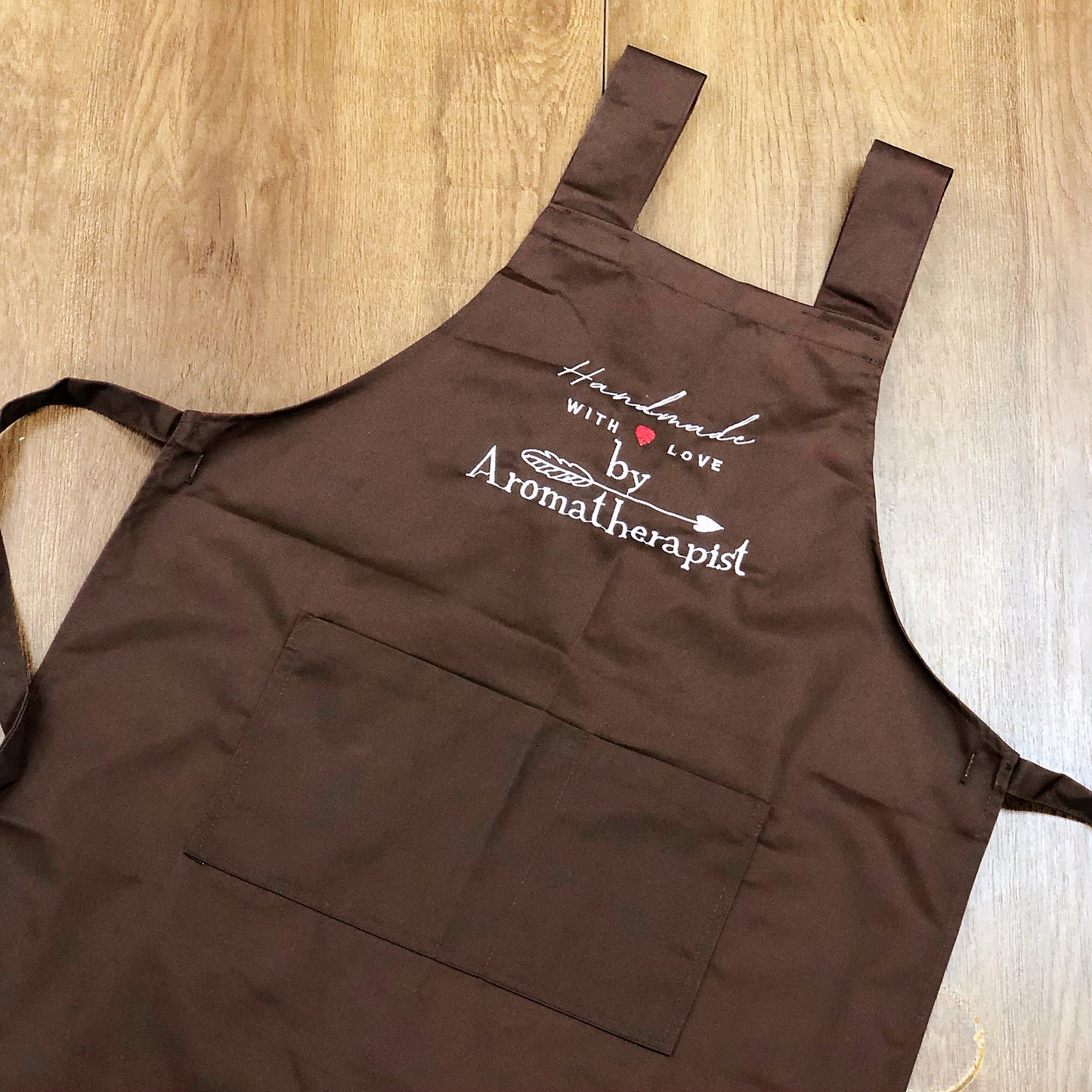 By Aromatherapist Apron with Adjustable Buttons - Brown 芳療師的精油生活圍裙 - 棕色