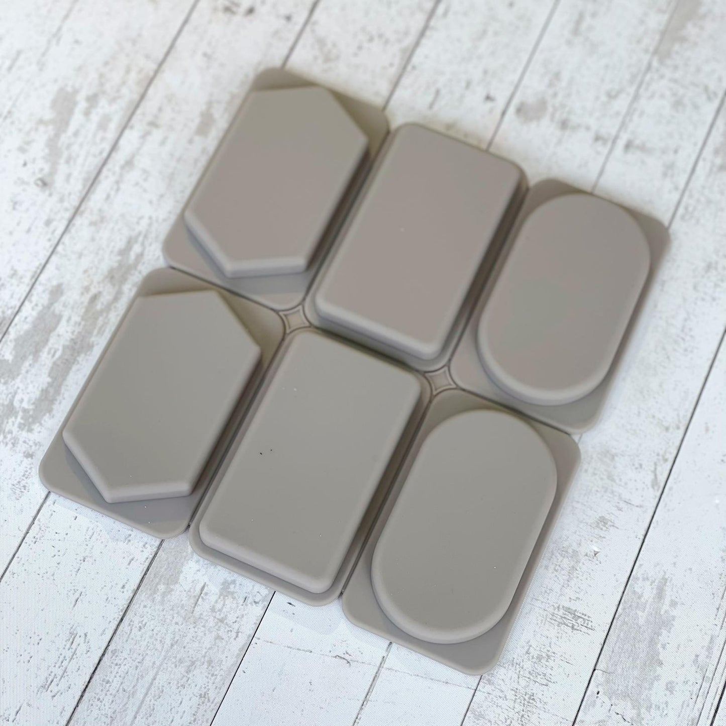 Tag mould 吊牌模具
