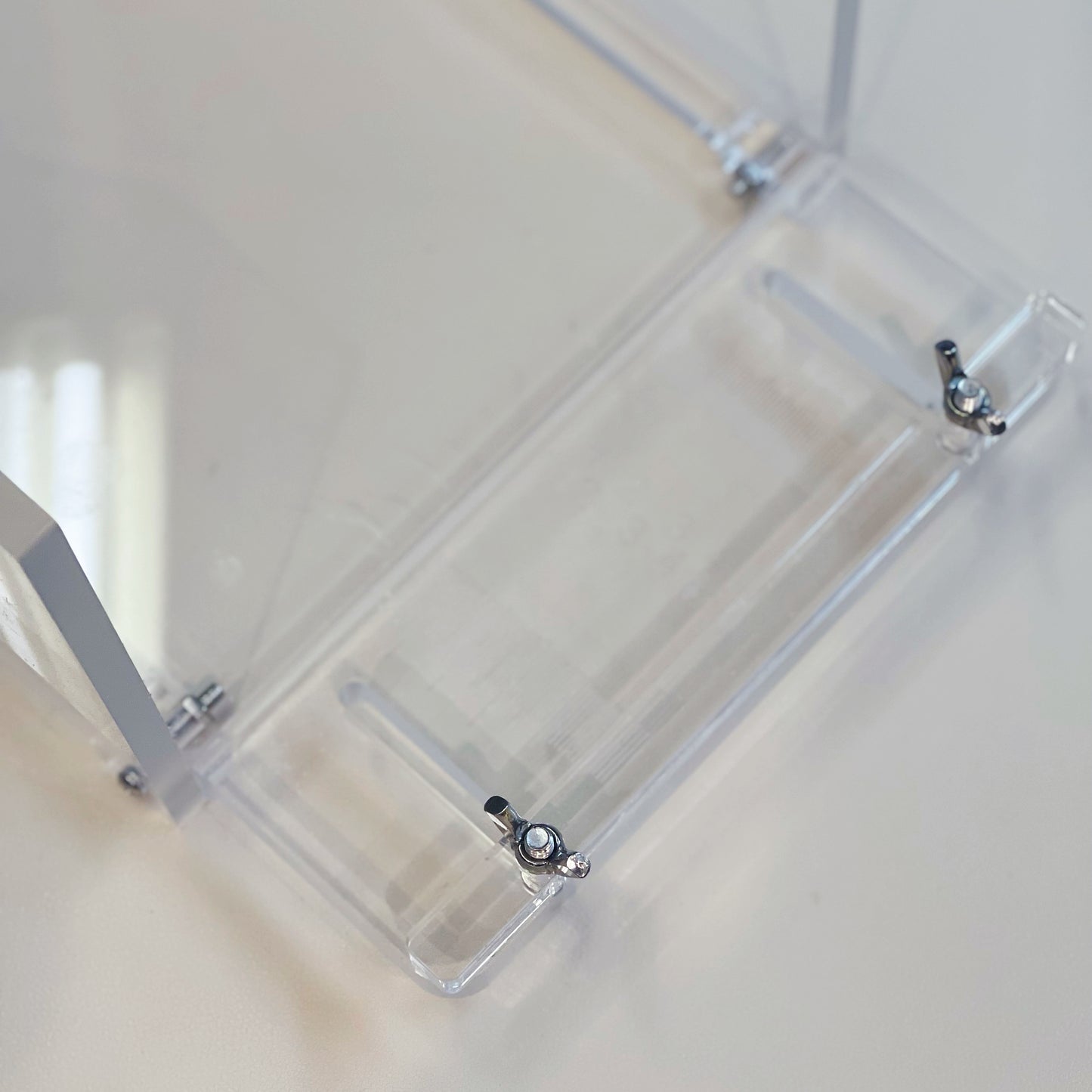 Acrylic Soap Cutter with Wire Knife (L) 亞克力切皂台連鋼絲刀(大)