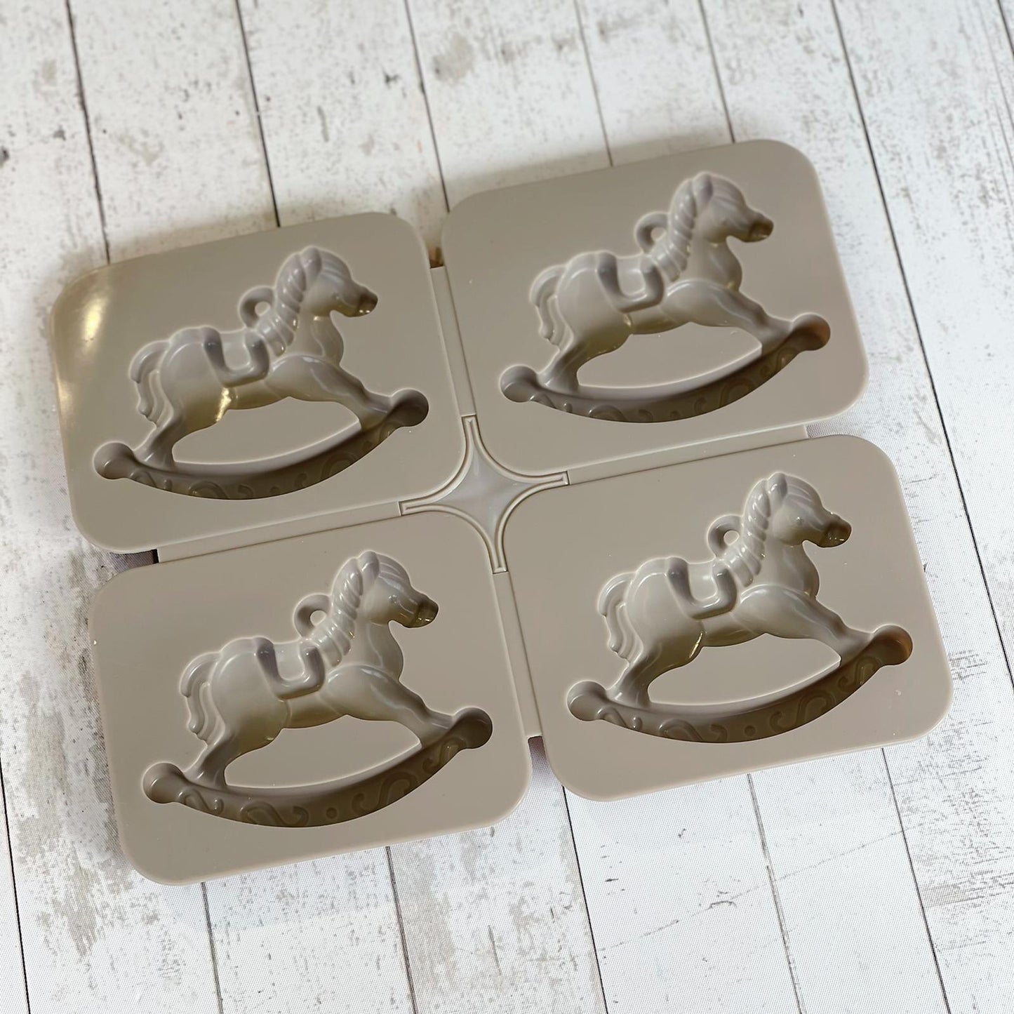 Tag mould 吊牌模具