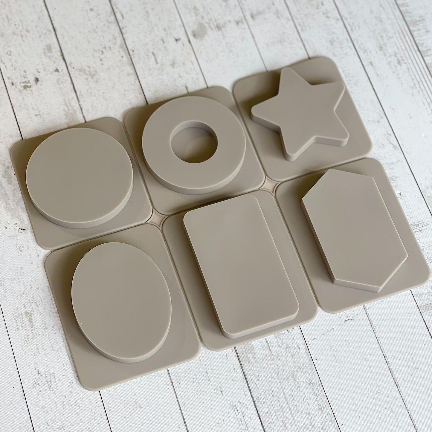 Tag mould 吊牌模具