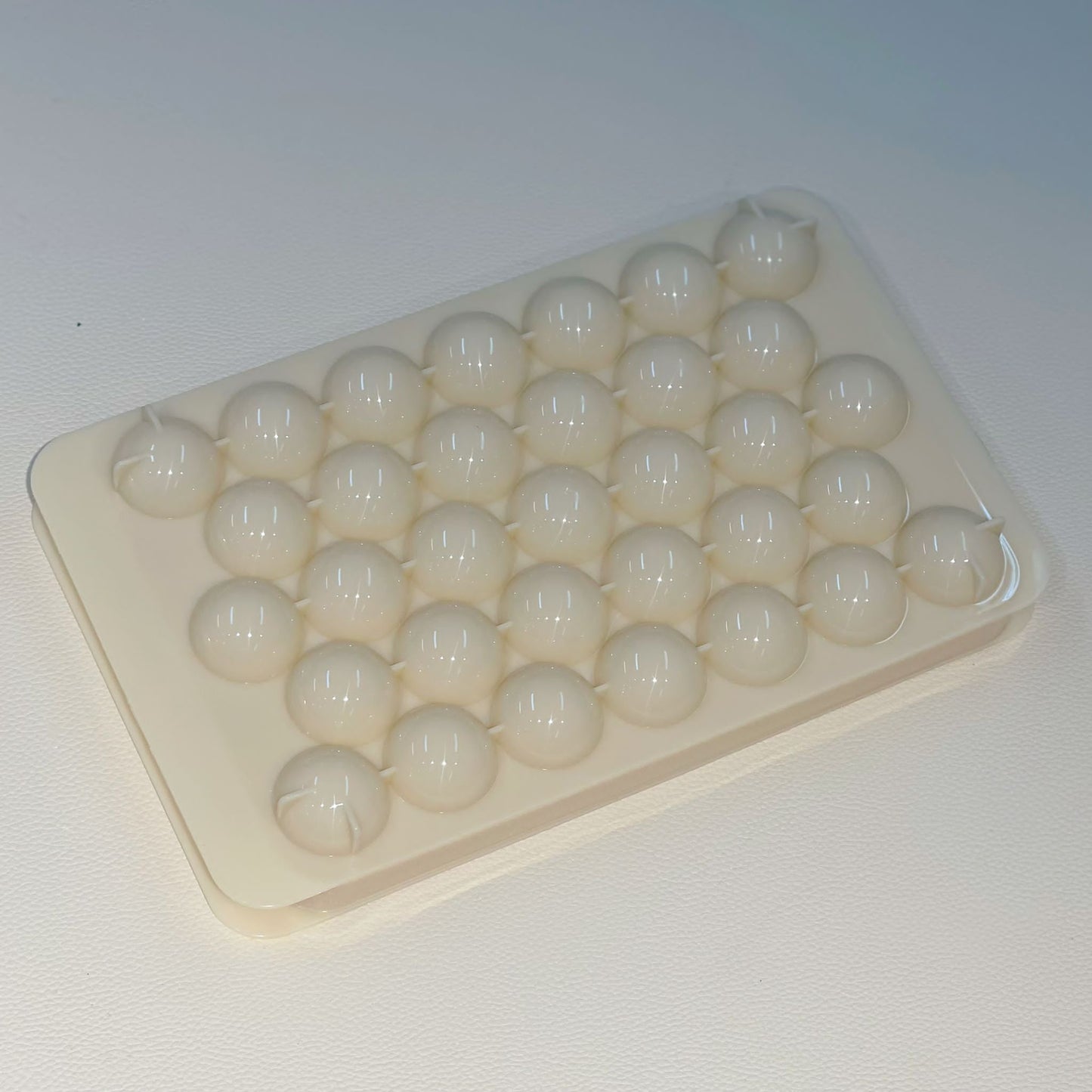 Round ice mould ice box 圓形冰模制冰盒