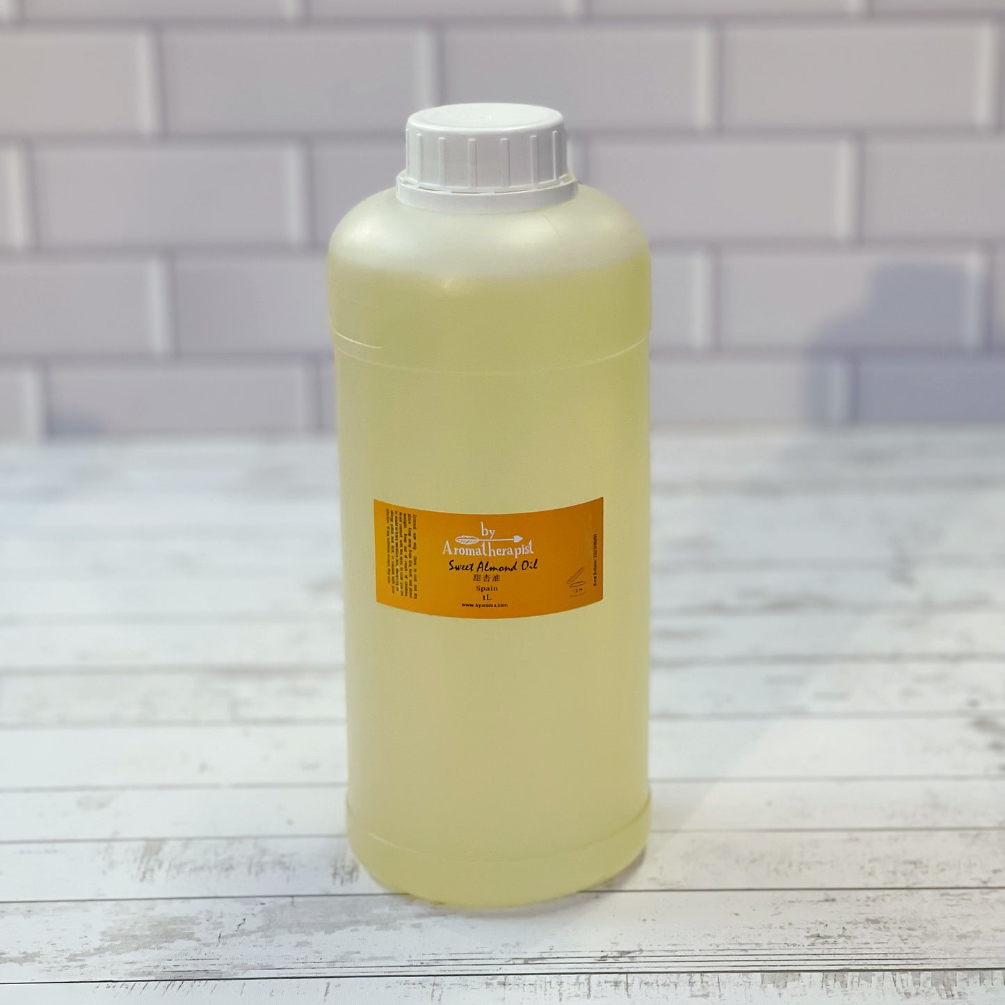Sweet Almond Oil 甜杏油 (500ml/1L) - Discover Health & Lifestyle Asia