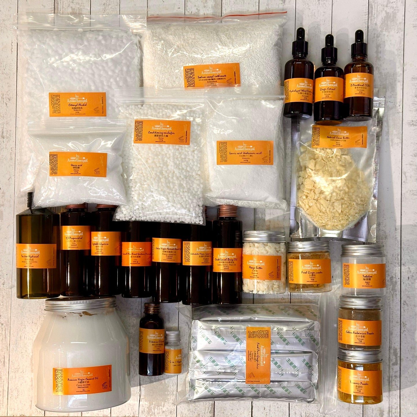 Natural Hair Care Products
Certificate Course Ingredients Package (Include Essential Oils)
天然頭髮護理產品導師證書課程材料套裝（連精油）