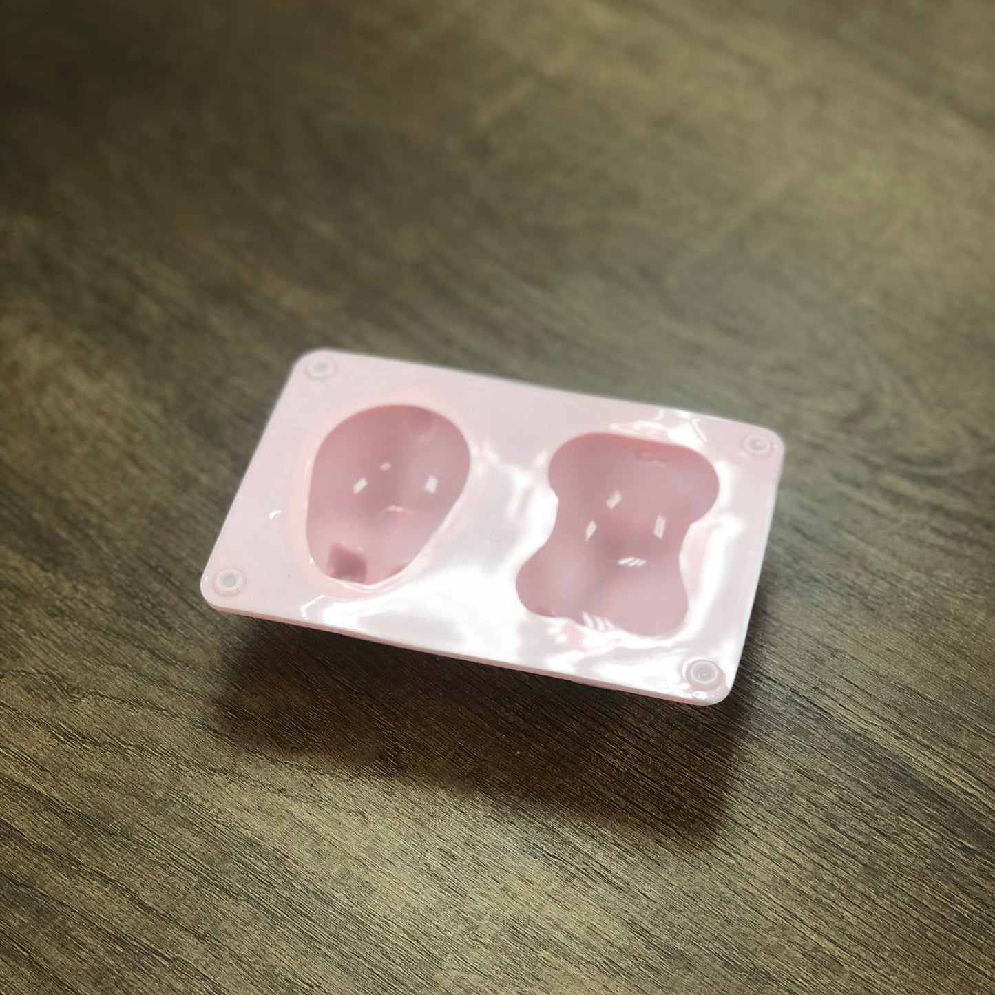 Pig & Rabbit Shaped Soap Making Mould 小豬小兔形矽膠模 - Discover Health & Lifestyle Asia