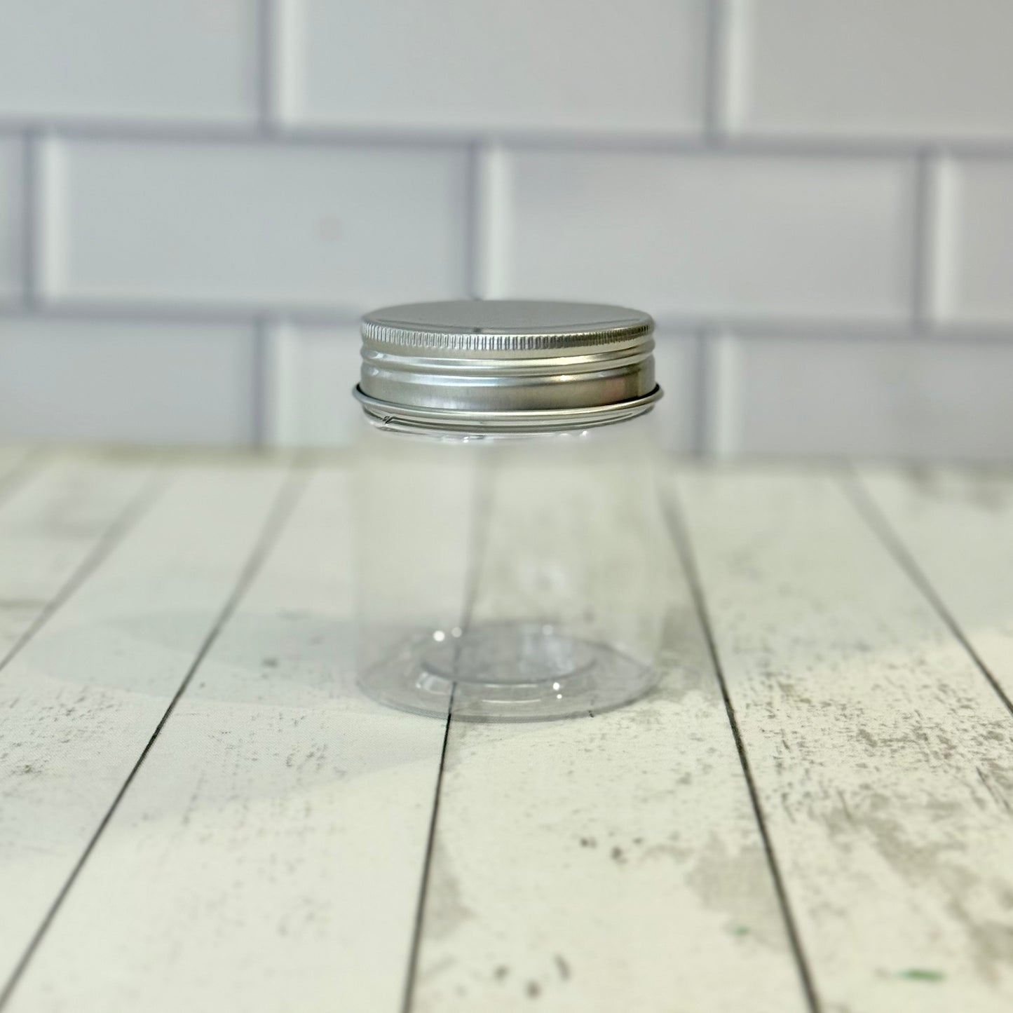 Clear Plastic bottle with silver lid 透明銀蓋膠瓶