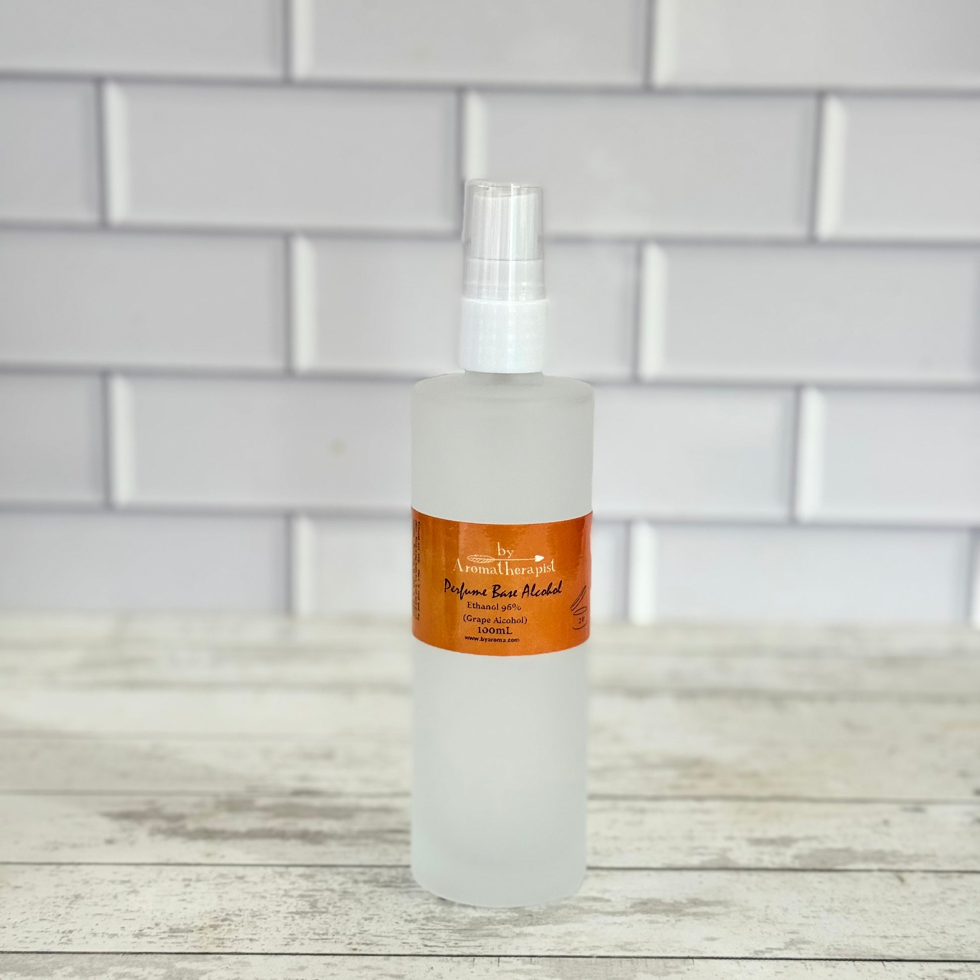 Perfume Base Grape Alcohol (Ethanol 96%) 香水基劑 葡萄酒精(乙醇 96%)(100 ml/500ml/1L) - Discover Health & Lifestyle Asia